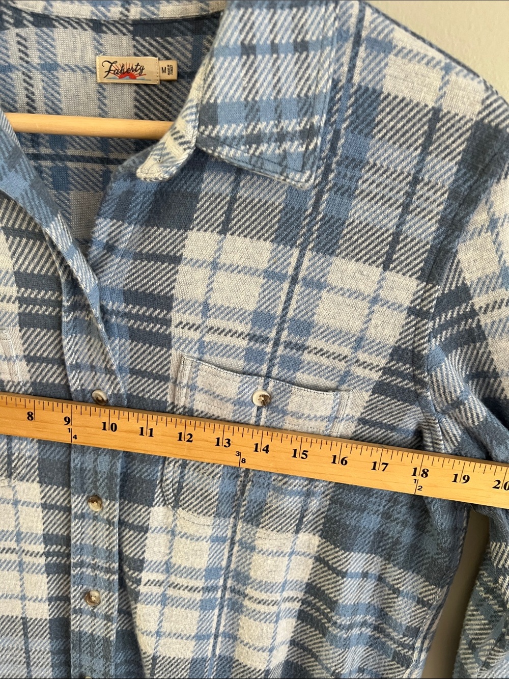 Faherty Vintage Blue Plaid Legend Sweater Shirt Medium - Picture 5 of 7